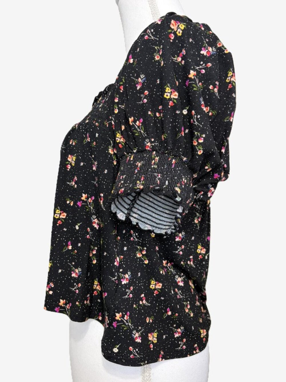 Forever 21 Black Floral Smocked Crop Top Size L Puff Sleeve Cottagecore Boho - Picture 4 of 10